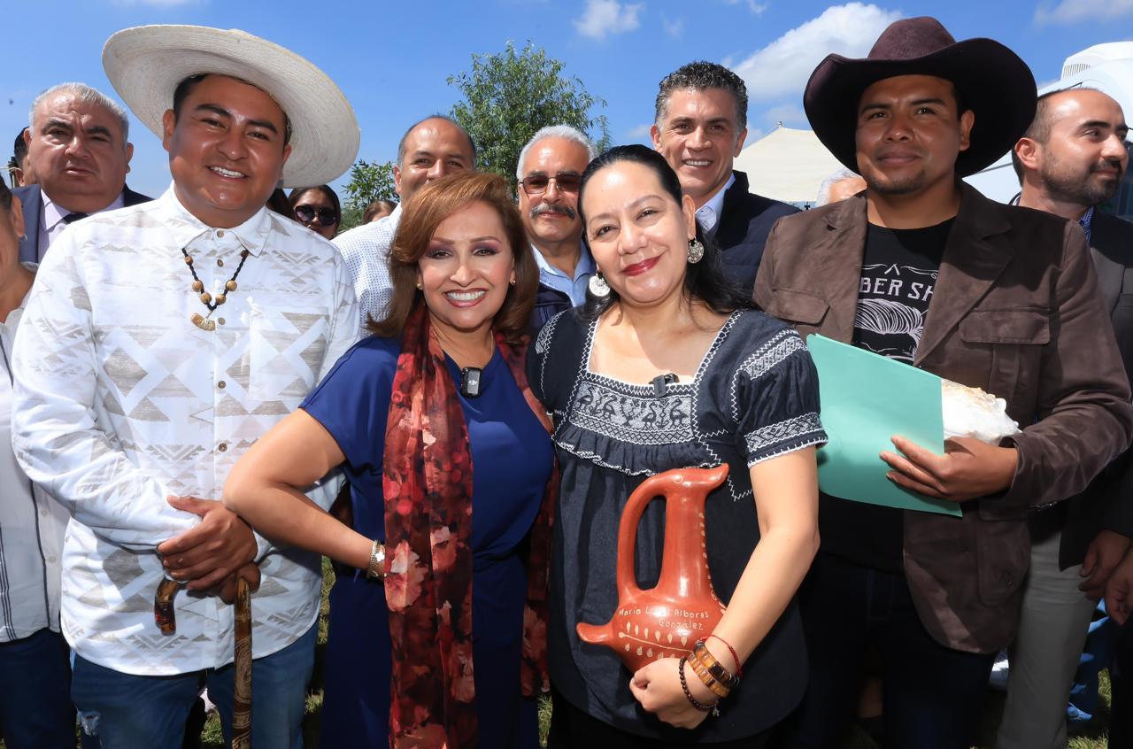 Encabeza gobernadora entrega de trabajos para la recuperación de la laguna de Acuitlapilco